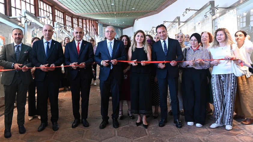 Köklerden kubbelere çininin yolculuğu Hünkar Kasrı’nda