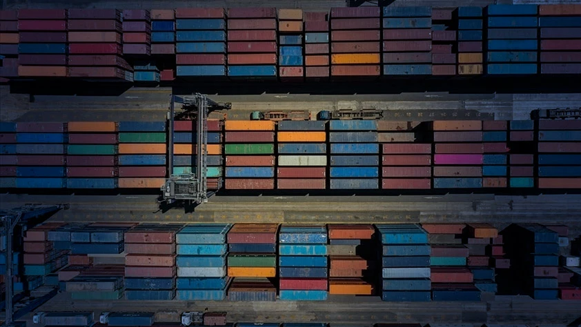 Komşularla ticaret artıyor: 2025'te 28,4 milyar dolarlık ihracat