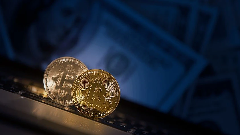 Kripto para piyasasında sert satış dalgası: Bitcoin 73 bin doların altını test etti