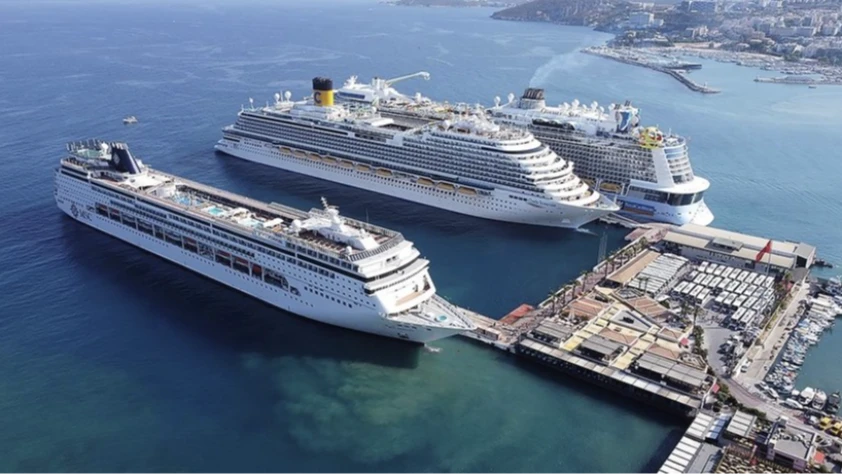 Kruvaziyer turizminde Kuşadası Limanı zirvede! Türkiye 2 milyonu aşarak rekor kırdı