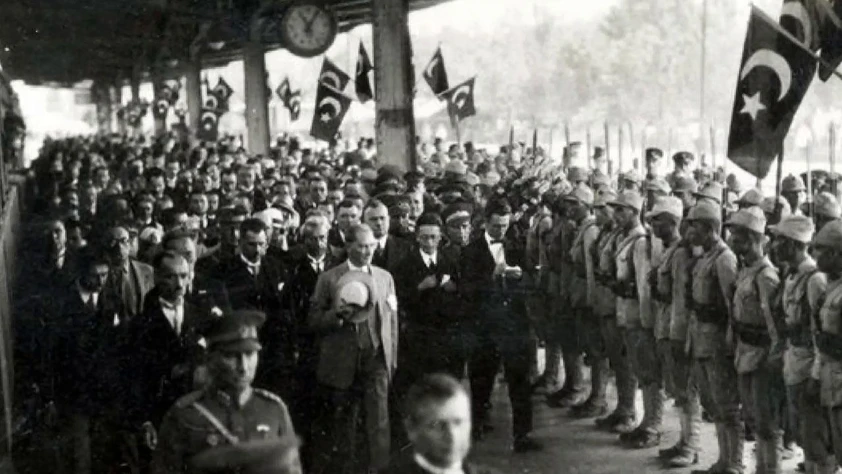 Kurtuluşun ilk adımı 107 yıl önce Samsun'da atıldı: 19 Mayıs kutlu olsun