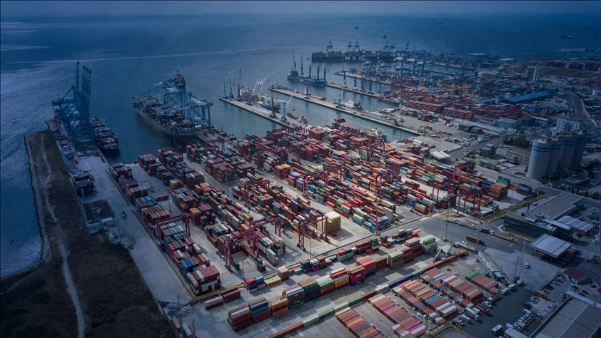 Limanlarda rekor elleçleme: 2025'te yük miktarı 553 milyon tonu aştı