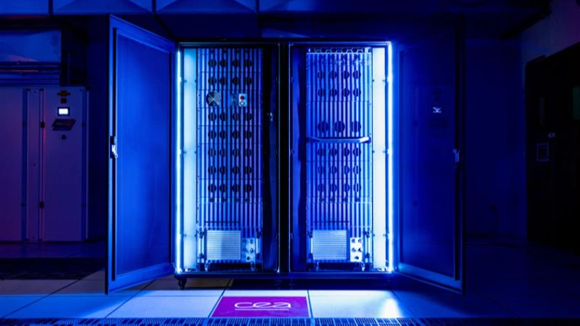 Lucy fotonik kuantum sistemi süper bilgisayara entegre edildi