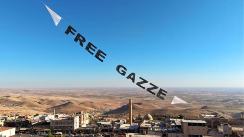 Mardin semalarında 'Free Gazze' yazılı uçurtma süzüldü