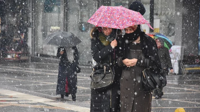 METEOROLOJİ SON DAKİKA: 6 il için sarı kodlu uyarı: Kar ve karla karışık yağmur geliyor