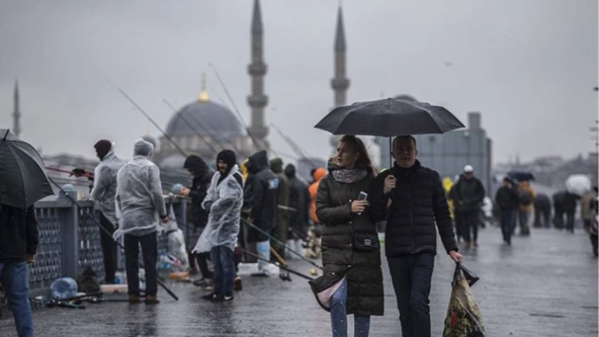 METEOROLOJİ SON DAKİKA: İstanbul dahil 17 il için sağanak ve fırtına uyarısı