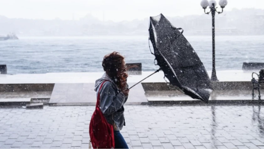 Meteoroloji uyardı! Kıyılarda kuvvetli yağış ve fırtına uyarısı Meteoroloji uyardı! Kıyılarda kuvvetli yağış ve fırtına uyarısı