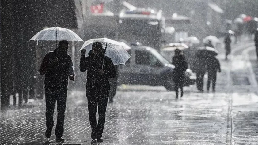 Meteoroloji uyardı: Soğuk ve sağanak geliyor: İstanbul, Ankara, İzmir yeni haftaya dikkat