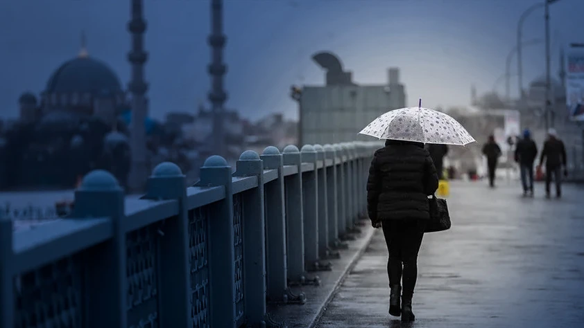 Meteoroloji'den 3 uyarı geldi: Sağanak, fırtına ve çöl tozuna dikkat