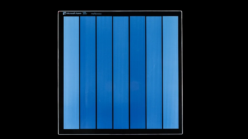 Microsoft verileri cam plakalarda 10 bin yıl saklayacak