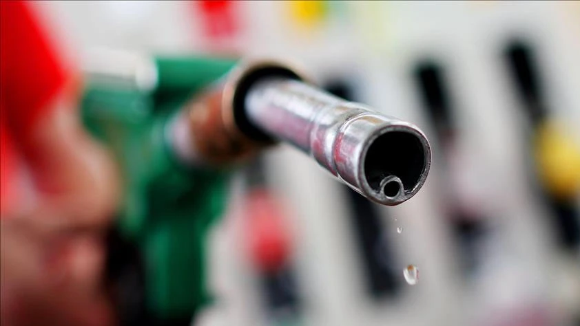 Motorine 2,32 TL indirim! Akaryakıt fiyatları güncellendi, benzin fiyatı sabit kaldı