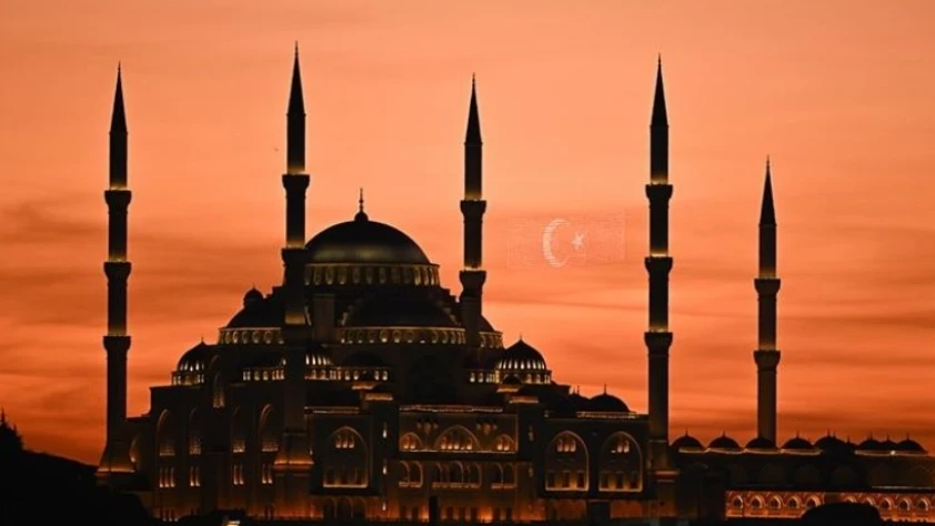 Mukaddes üç aylar bu yıl ikinci kez başlayacak: 2026 Ramazan ayı ne zaman?