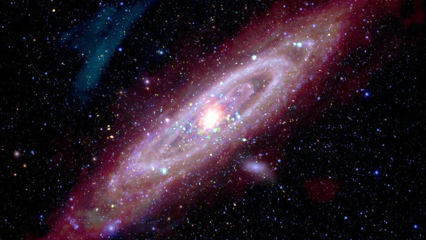 NASA, Andromeda'nın yeni görüntülerini paylaştı