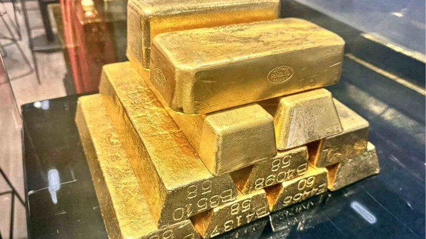Ons altın 4 bin 155 dolara geriledi: Bankalar tahminlerini revize etti