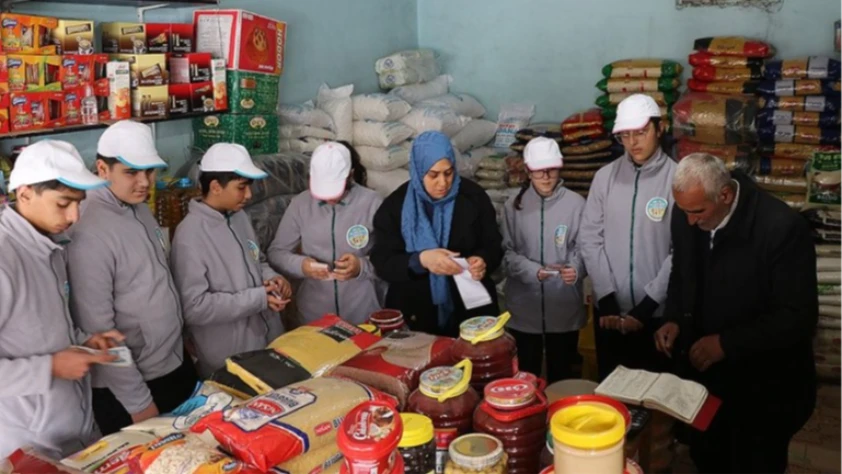 Osmanlı geleneği okullarda yaşatılıyor: İyilik takvimi başladı