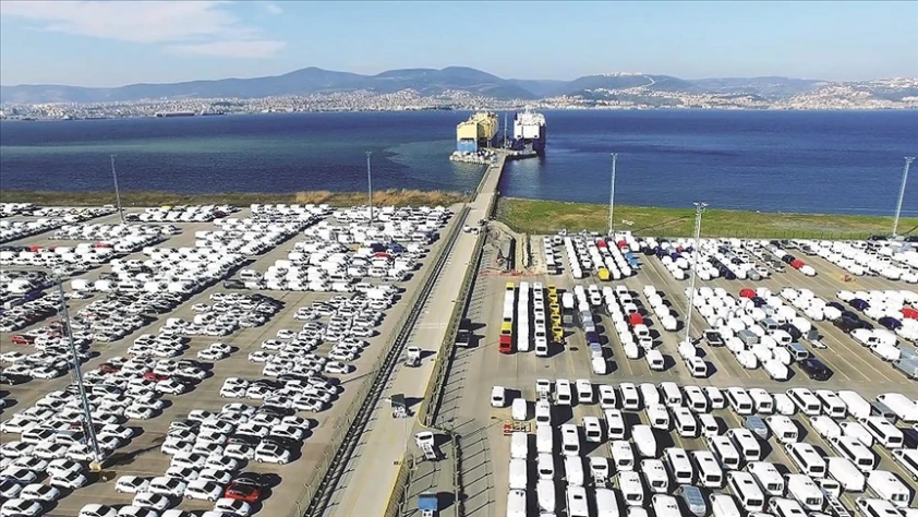 Otomotiv endüstrisi ağustosta 2,7 milyar dolarla en fazla ihracat yapan sektör oldu