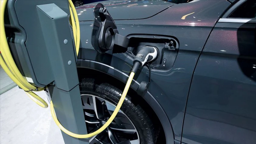Otomotivde tercih netleşti: İlk 6 ayda pazarın yüzde 45'i elektrikli ve hibrit