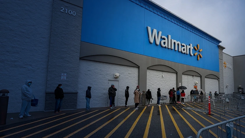 Perakende devi Walmart, trilyon dolarlık kulübe geçici olarak katıldı