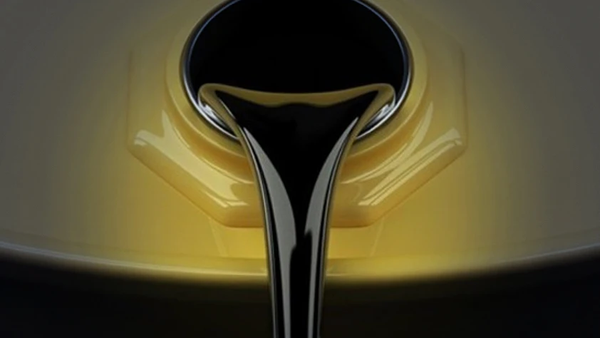 Petrol hafif geriledi: Ateşkes umutları yükseliş ivmesini kırdı