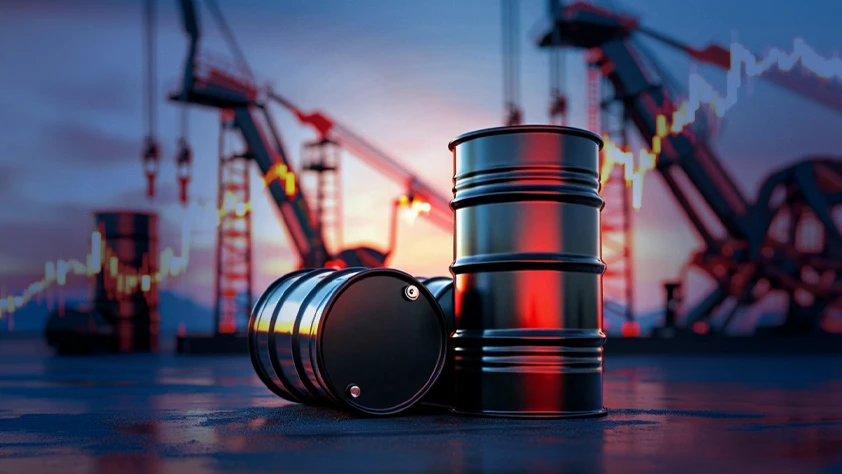 Petrolde yön yukarı: Hürmüz kaynaklı savaş primi tekrar yükseldi