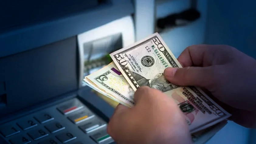 Piyasada sahte dolar paniği! 1 milyon TL’lik dövizi bozdururken yakalandı: Sahte dolar nasıl anlaşılır?