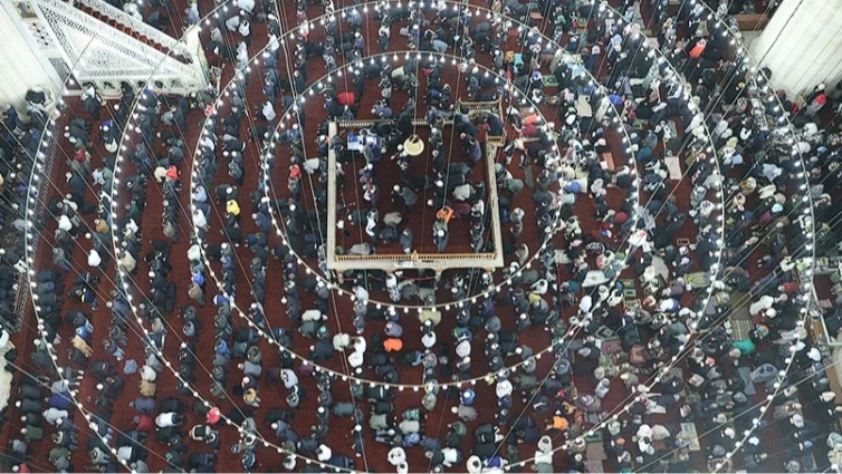 Restorasyonu tamamlanan Selimiye Camisi'nde teravih yoğunluğu
