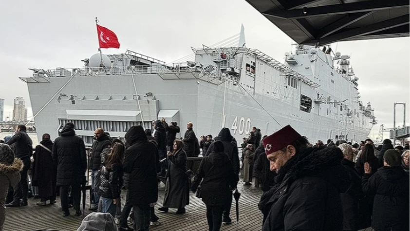 Rotterdam’da TCG Anadolu heyecanı: Avrupa’daki Türklerden yoğun ilgi