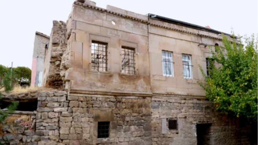 Safranbolu'da 200 yıllık tarihi konakta yangın!