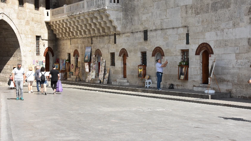 Sanatın altı rengi Hünkar Kasrı’nda