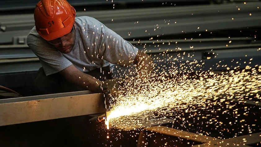 Sanayide çarklar hızlandı: Üretim yıllık yüzde 4,9 arttı