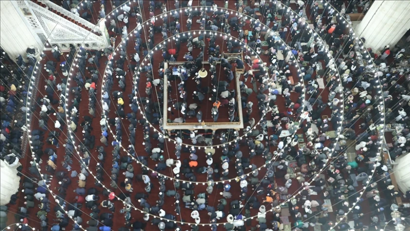 Selimiye Camisi'nde teravih yoğunluğu yaşandı