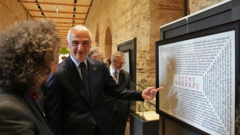 Sezai Karakoç'un ilk kez sergilenen arşivi, Rami Kütüphanesi'nde ziyarete açıldı