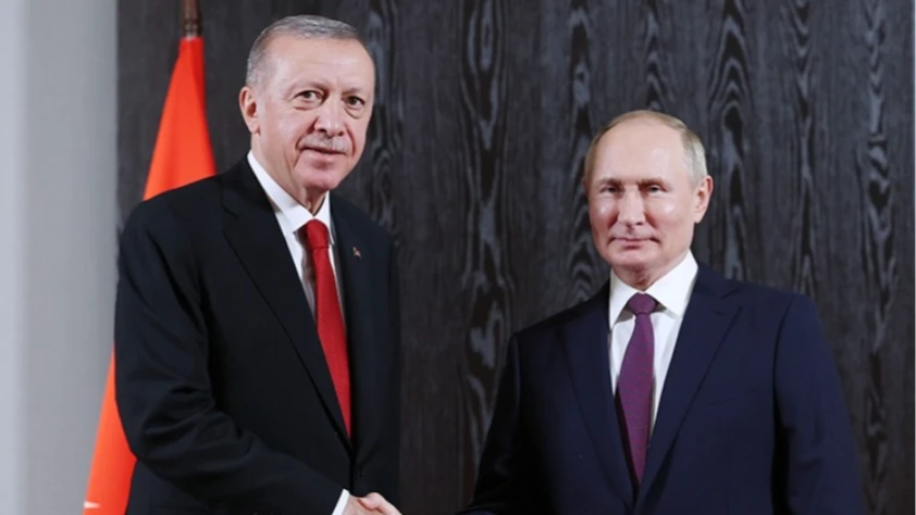 SON DAKİKA: Erdoğan ve Putin telefonda görüştü! Ev sahipliği teklifini yineledi
