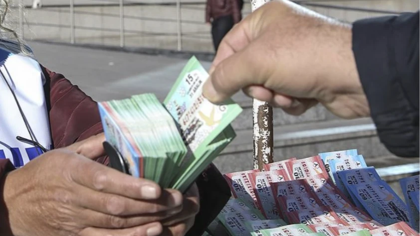 SON DAKİKA: İstanbul Valiliği’nden milli piyango genelgesi: Cami avlusu, girişi ve bahçesinde satış yasaklandı