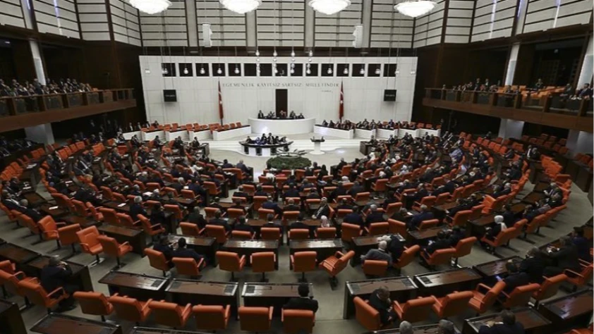 SON DAKİKA: Meclis’te yasalaştı! Doğum izni 16 haftaya çıkarıldı