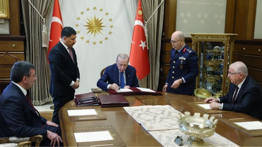 YAŞ KARARLARI SON DAKİKA: Selçuk Bayraktaroğlu yeni Genelkurmay Başkanı oldu! Selçuk Bayraktaroğlu kimdir, kaç yaşında?