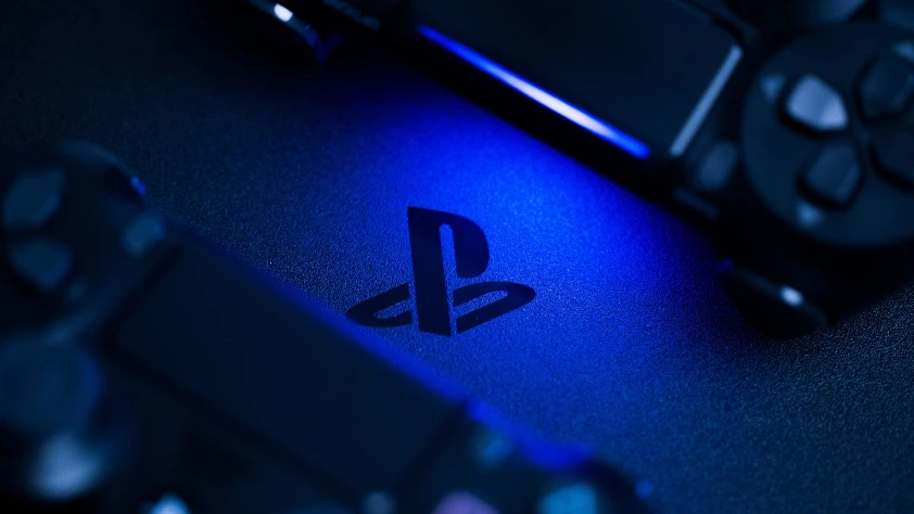 Sony'den PlayStation sosyal araçlarına kimlik doğrulaması şartı