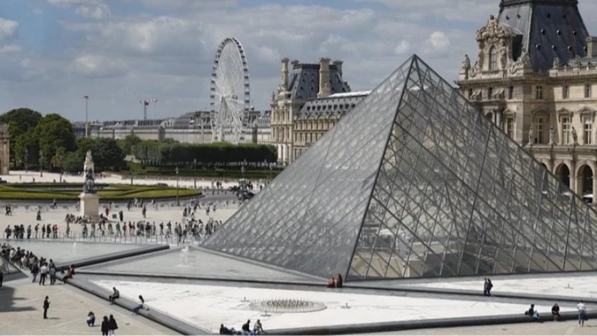 Soygunla gündeme gelmişti! Louvre Müzesi'nde değişim başladı