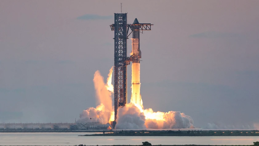 Starship 11. test uçuşunu başarıyla tamamladı
