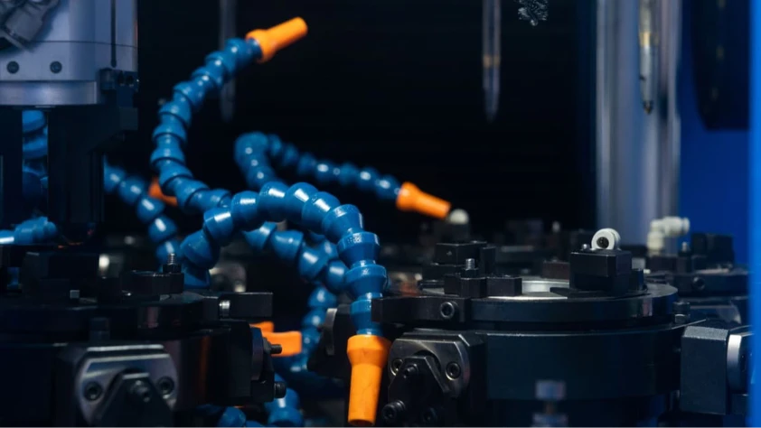 Su altında ışıkla çalışan yapay kaslı robot