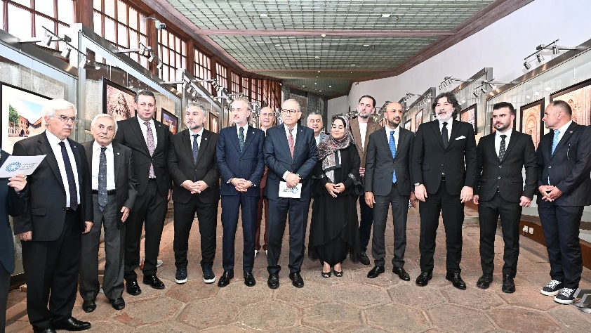 Taç kapılar, Hünkar Kasrı’na açıldı