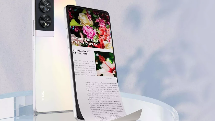 TCL’den dünyanın ilk yansıma önleyici AMOLED telefonu