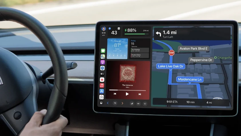Tesla, Apple CarPlay desteği için kolları sıvadı