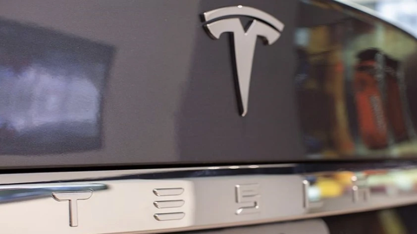 Tesla hissedarlarına çağrı: Musk'ın 1 trilyon dolarlık ödeme paketi onaylanmazsa liderlik riske girebilir Tesla hissedarlarına çağrı: Musk'ın 1 trilyon dolarlık ödeme paketi onaylanmazsa liderlik riske girebilir