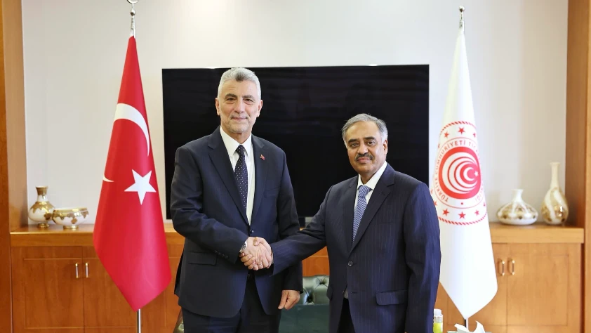 Ticaret Bakanı Bolat, D-8 Genel Sekreteri'ni kabul etti: Ekonomik iş birliği güçleniyor