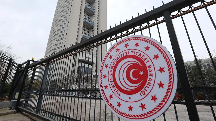Ticaret Bakanlığı cezayı kesti: Para karşılığı fal bakan yanacak