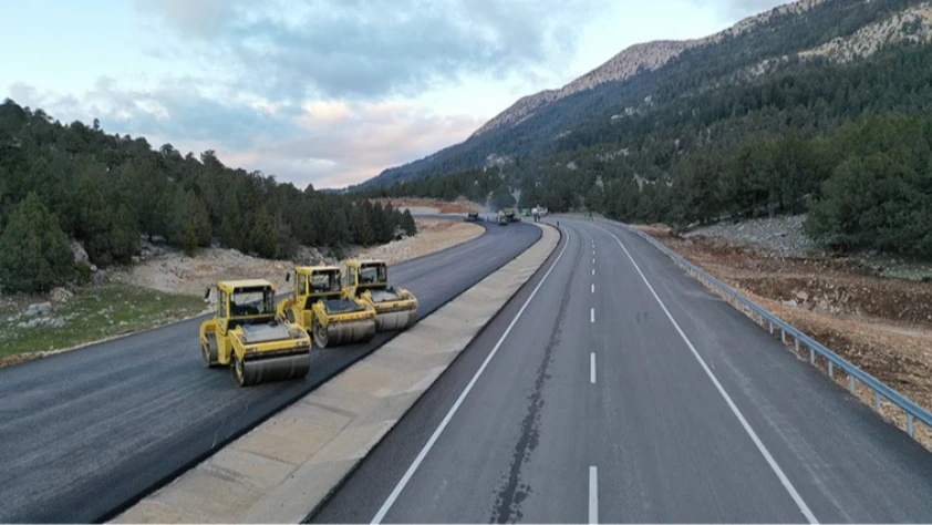 Trafiğe çıkacaklar dikkat! Bu yollarda çalışmalar sürüyor