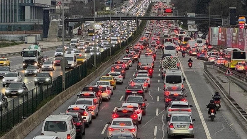 Trafik kazalarında düşüş: İlk 4 ayda ölümlü kazalar yüzde 17,8 azaldı
