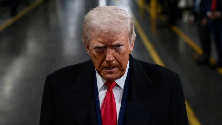 Trump anketlerde çöküşte! Onay oranı yüzde 37'ye kadar düştü