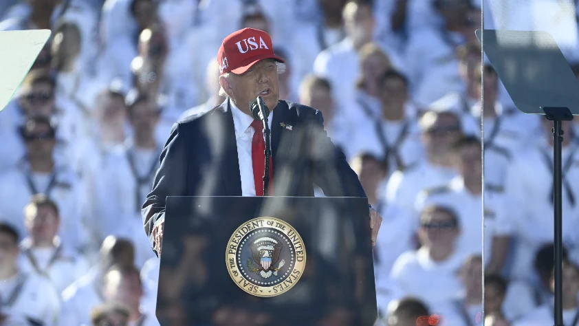 Trump İngiltere'yi uyardı: 'Norveç servet kazanıyor, kuzeydeki petrolü kullanın'